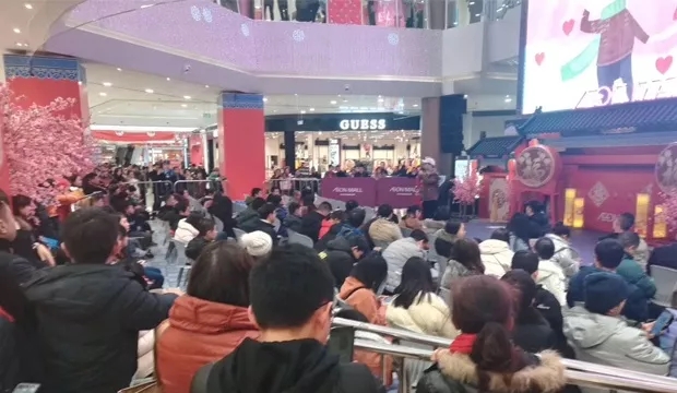 這面3層樓高的壹品玉屏，帶火這座16萬㎡購(gòu)物中心的線下營(yíng)銷 4.webp.jpg