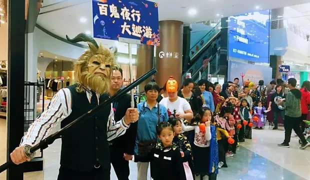 這面3層樓高的壹品玉屏，帶火這座16萬㎡購(gòu)物中心的線下營(yíng)銷 9.webp.jpg